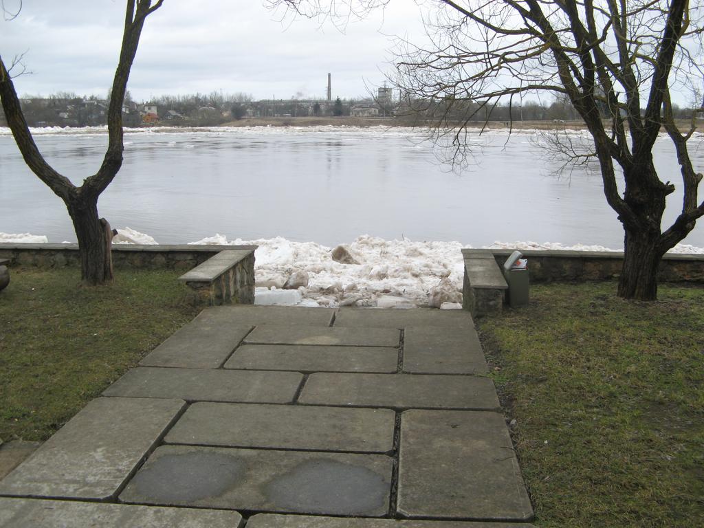 Daugavkrasti Hotel Jēkabpils Extérieur photo
